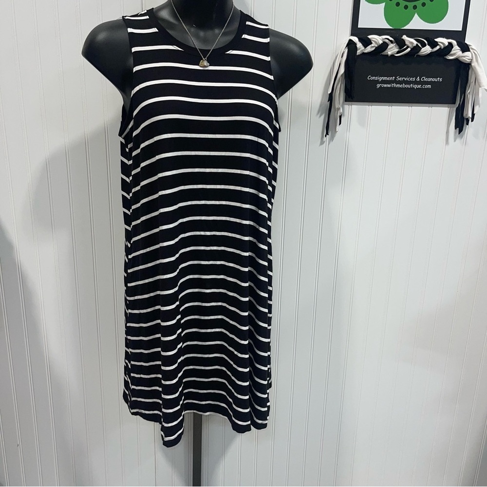 Time and Tru Black and White Striped Dress large